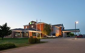 Holiday Inn Express Hotel & Suites Fort Atkinson By Ihg